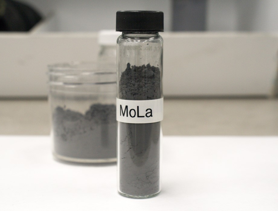 lanthanated molybdenum powder